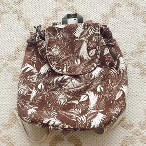 o’neill maroon leaf pattern beach bag